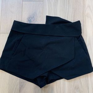 Forever 21 black skort size XS